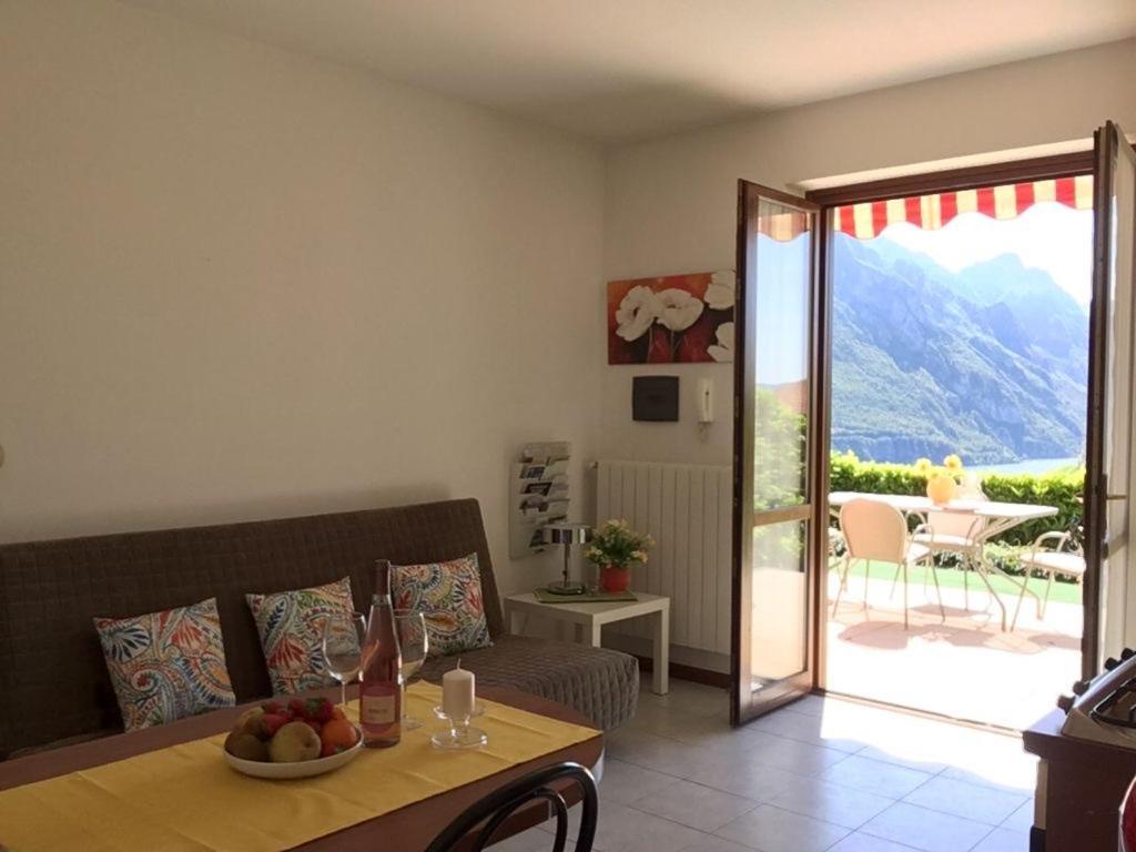 Irina'S House With View On Like And Swimming Pool Apartment ริวา ดิ ซอลโต ภายนอก รูปภาพ