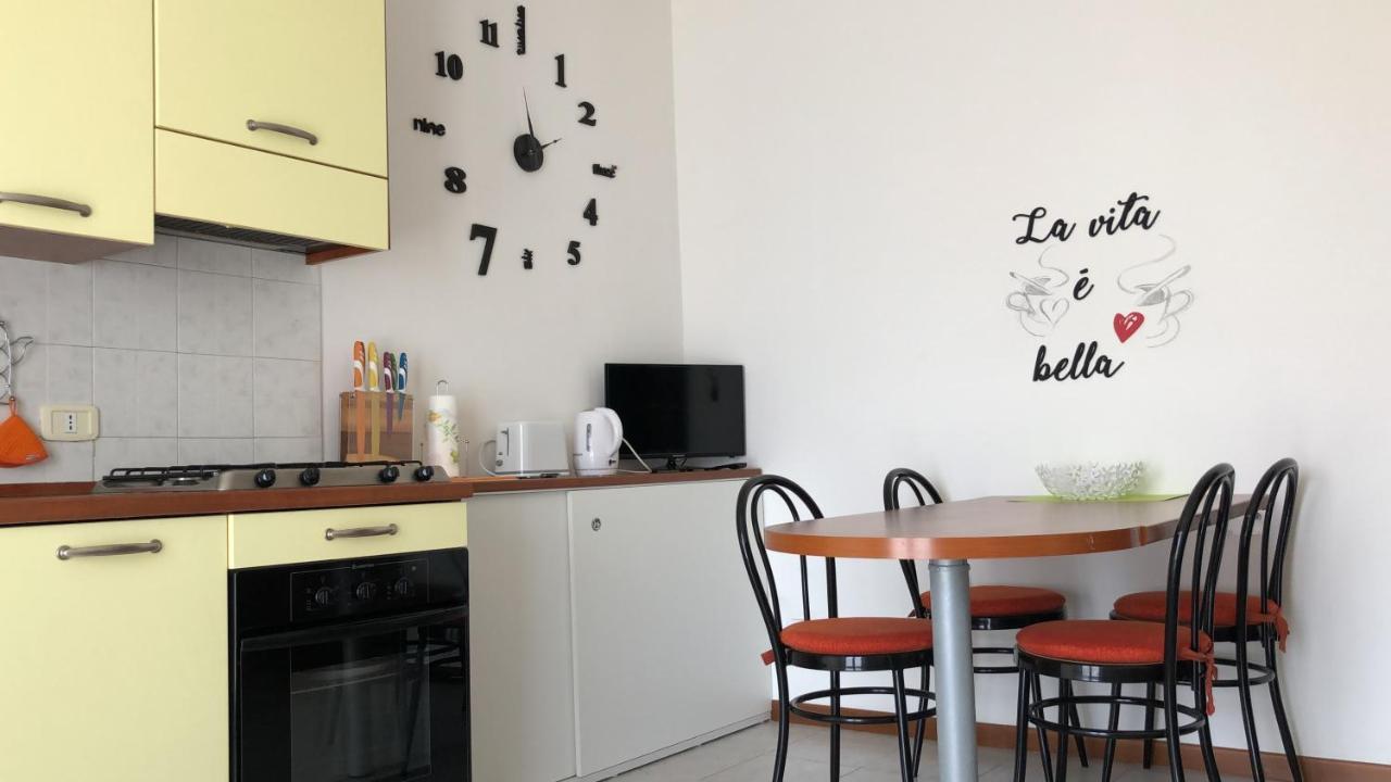 Irina'S House With View On Like And Swimming Pool Apartment ริวา ดิ ซอลโต ภายนอก รูปภาพ